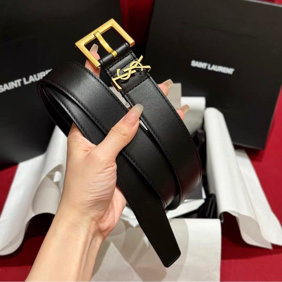 Saint Laurent Classic Black Belt with Gold Accent - Picture 1 of 7